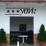 York 3* Plzen
