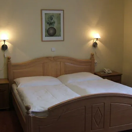 York 3* Plzeň